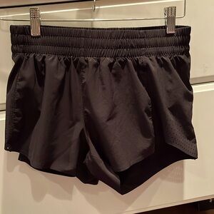 Athleta Hustle 3” Shorts XS